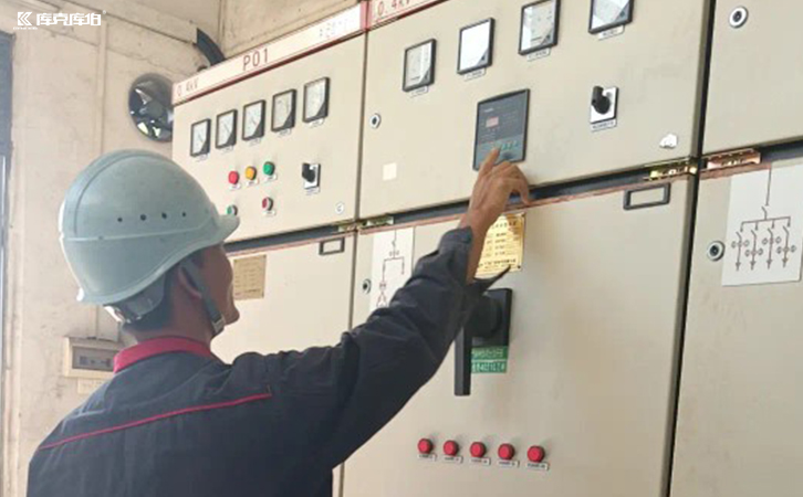 无功功率补偿控制器