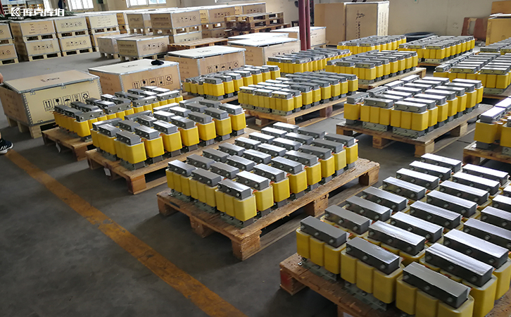 箔绕输出电抗器