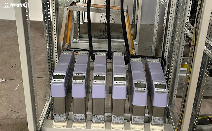 小容量智能电容器